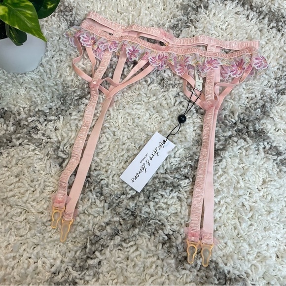 NWOT FOR LOVE & LEMONS April Bloom Garter small - Picture 7 of 15